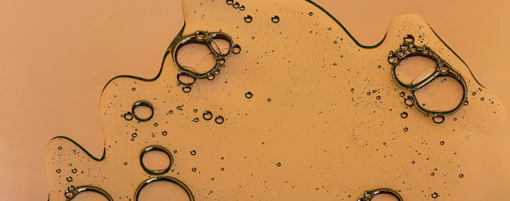 Comment raffermir naturellement le contour des yeux ?